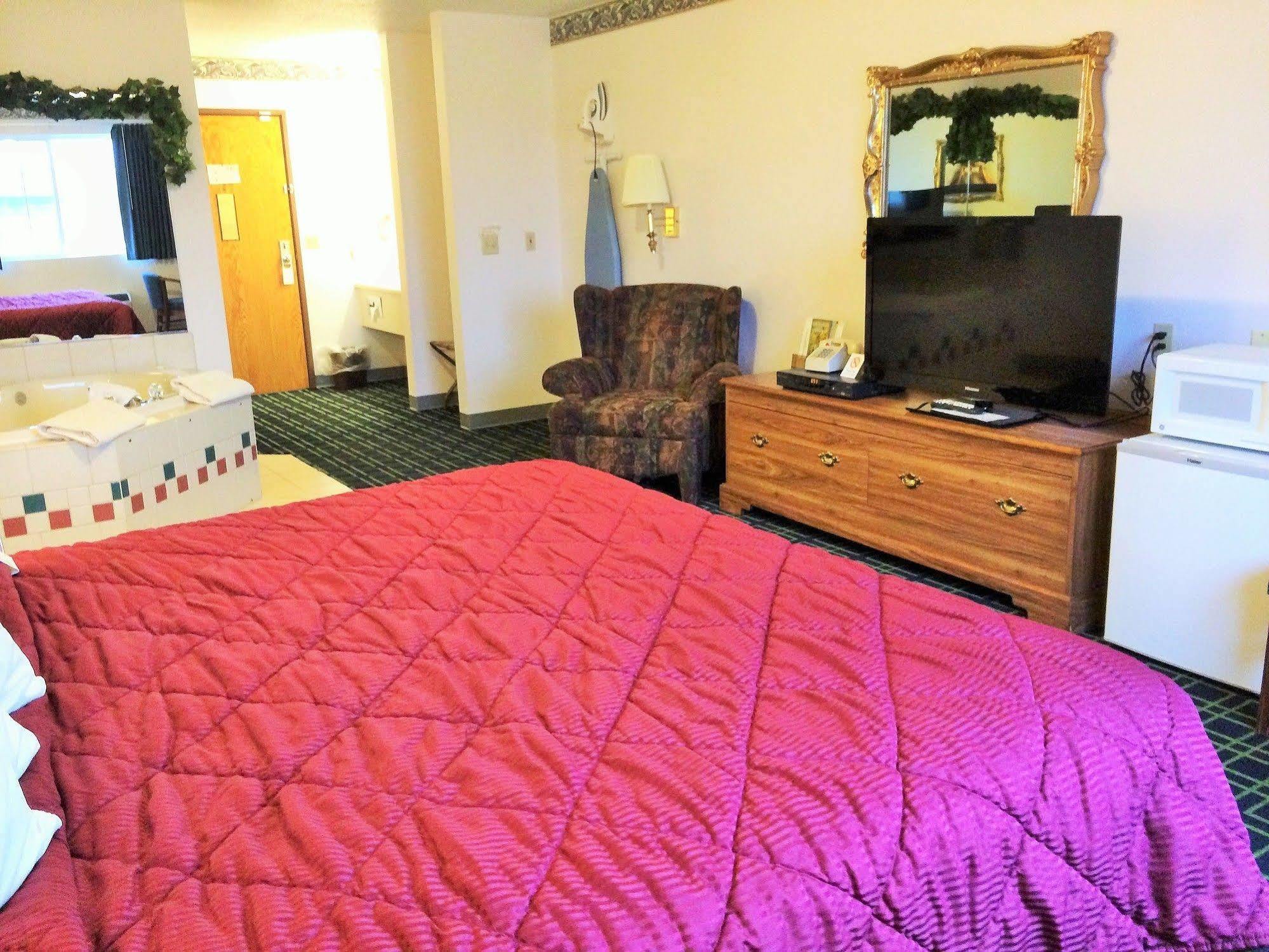 Cobblestone Inn & Suites - Platteville Exteriör bild